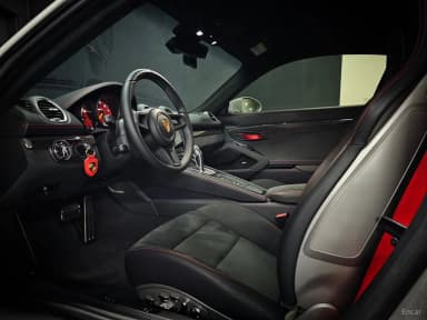 718 Cayman