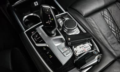 7 Series (G11)