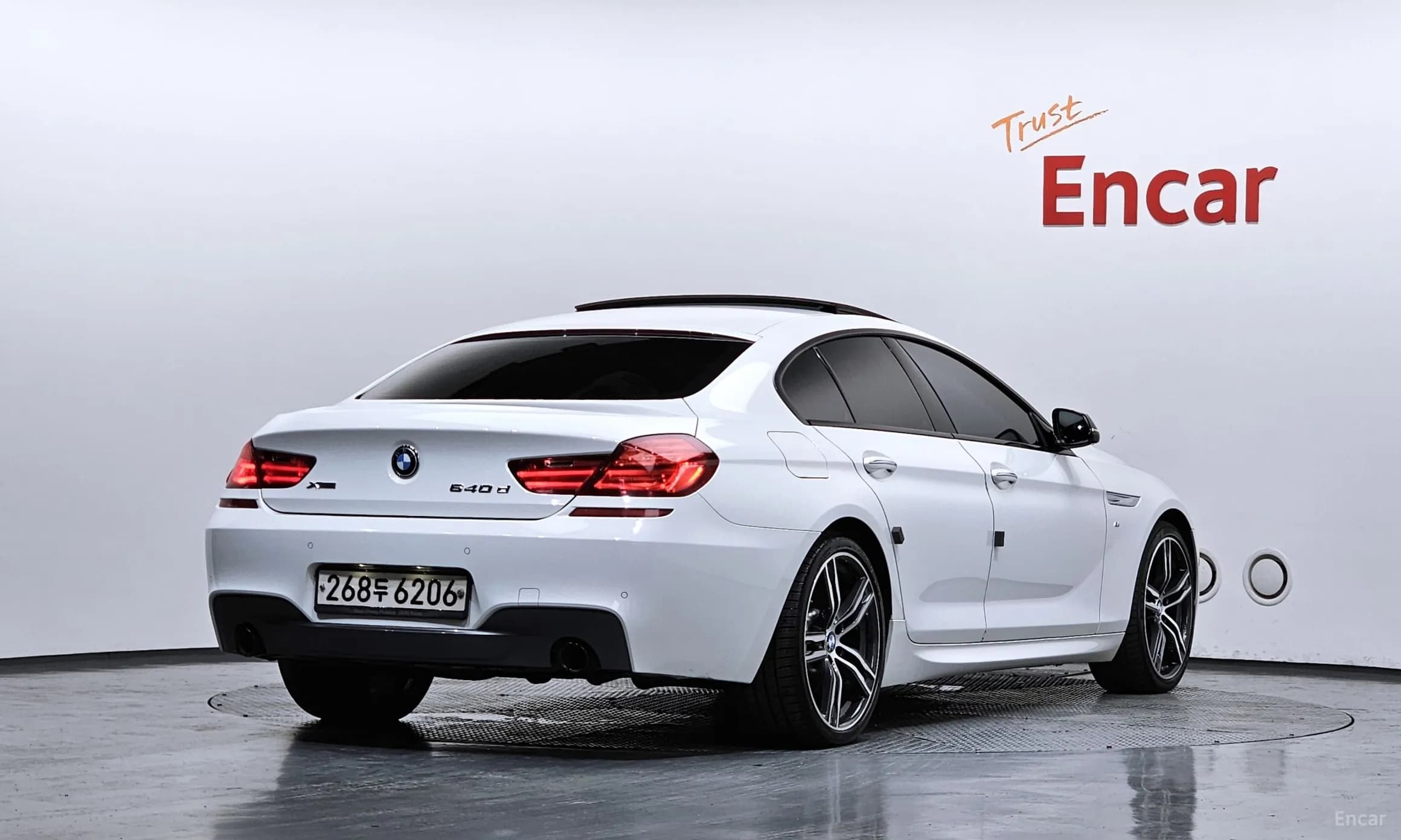 6 Series (F12)