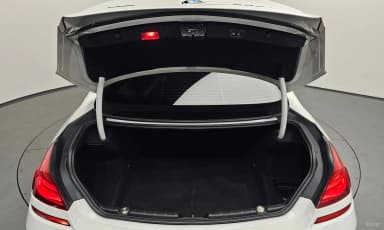 6 Series (F12)