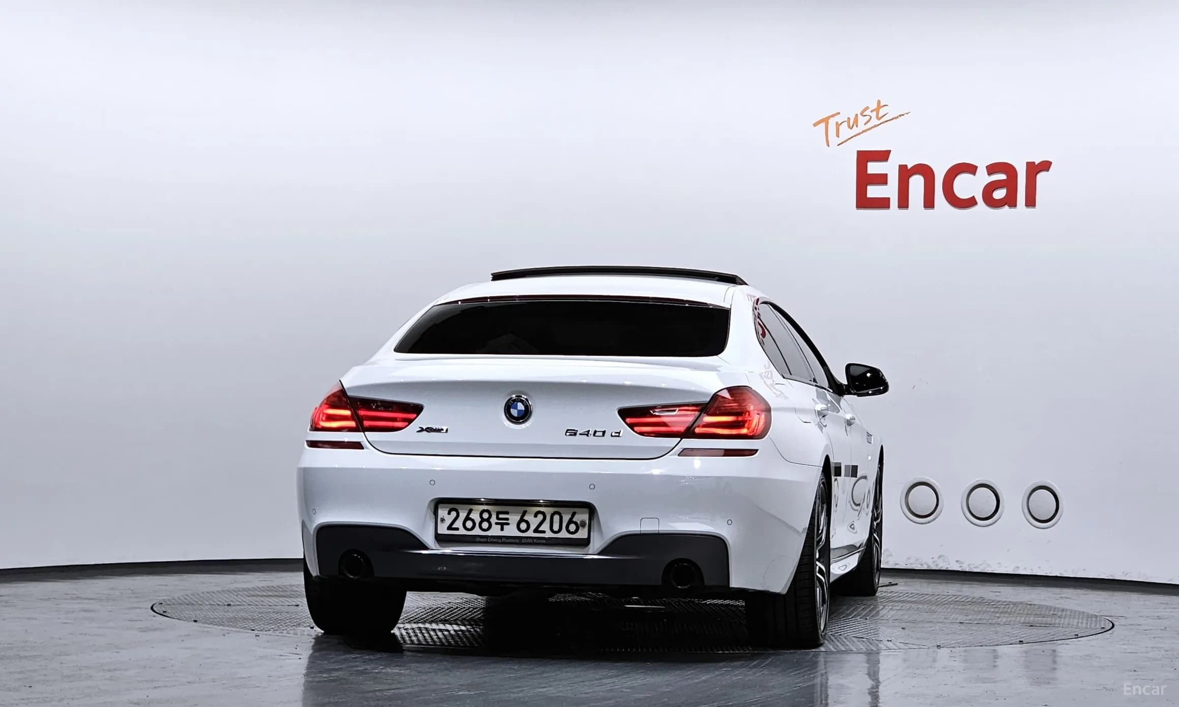 6 Series (F12)