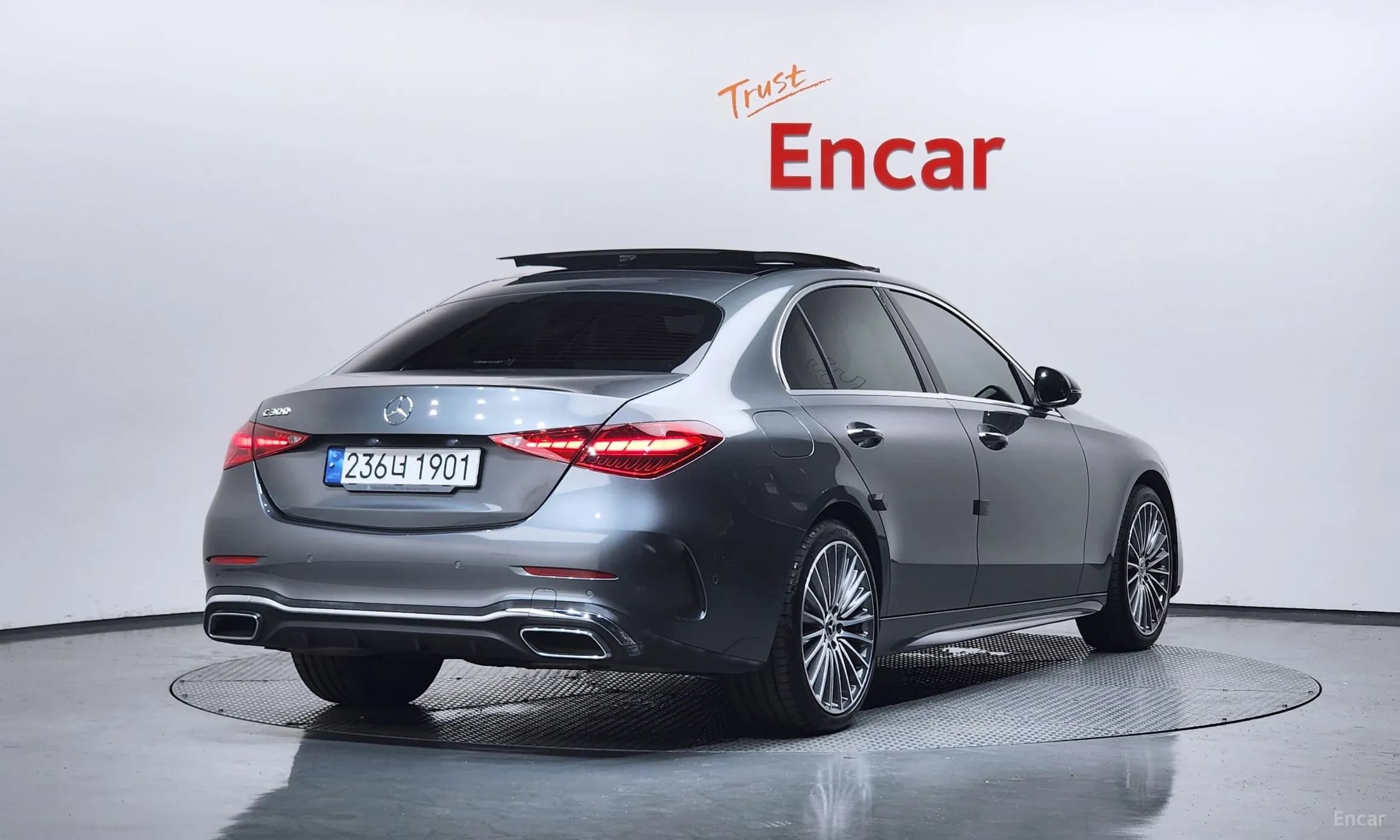 C-Class W206