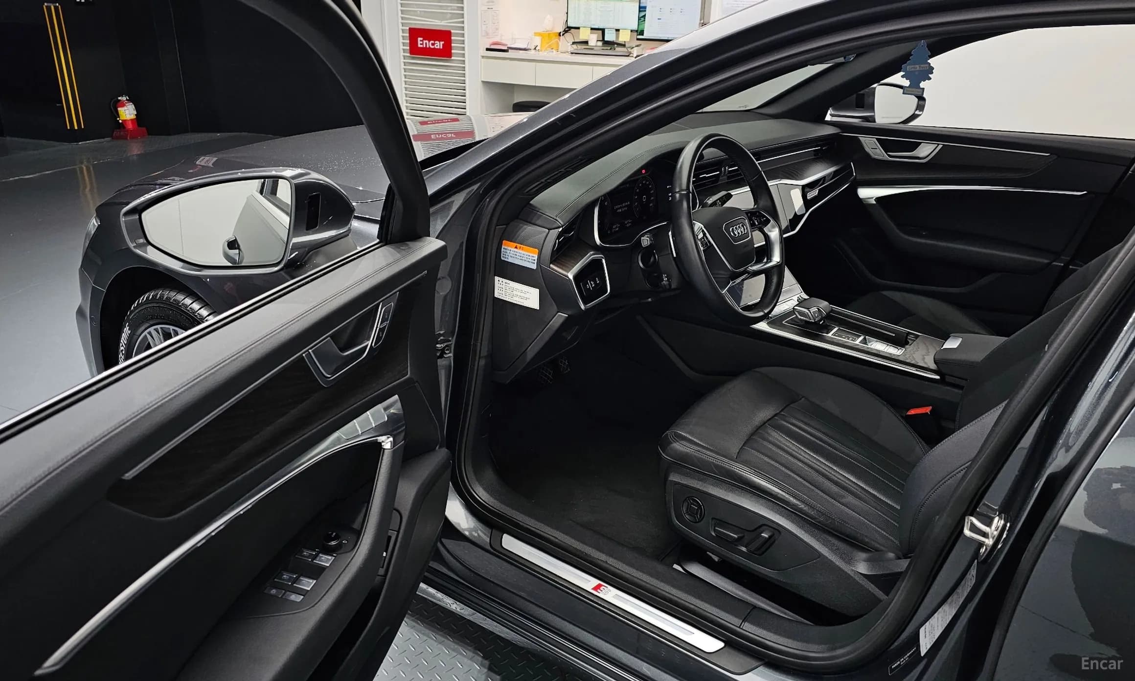 A6 (C8)