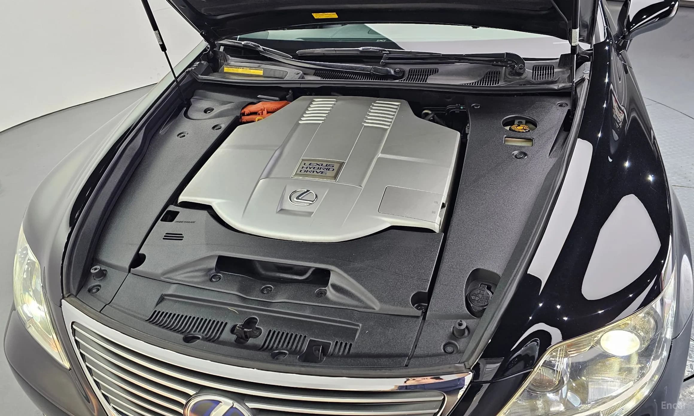 LS600hL