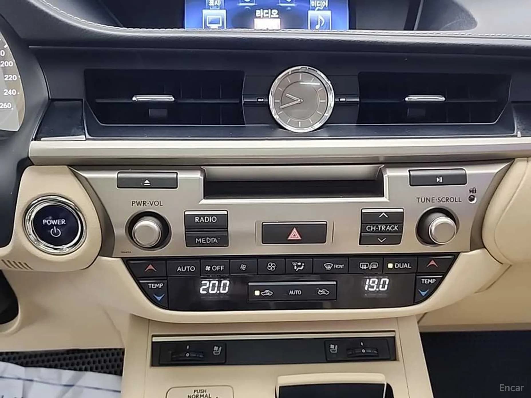 New ES300h