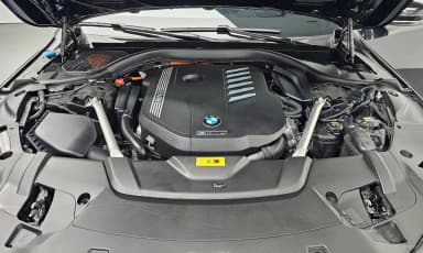 7 Series (G11)
