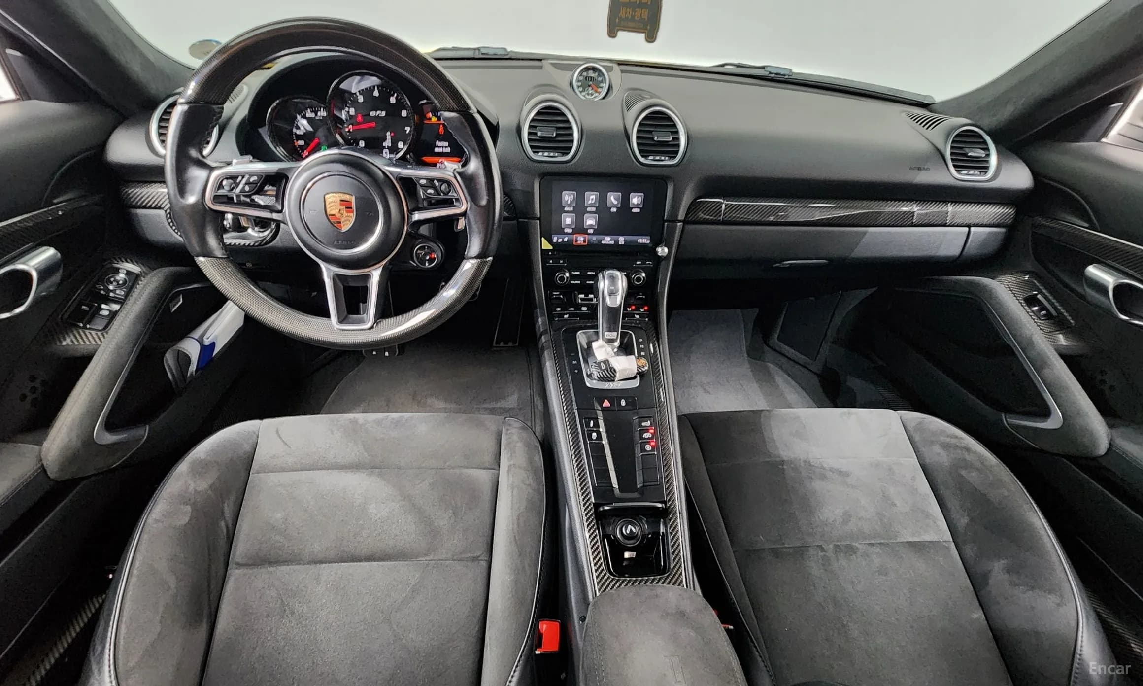718 Cayman