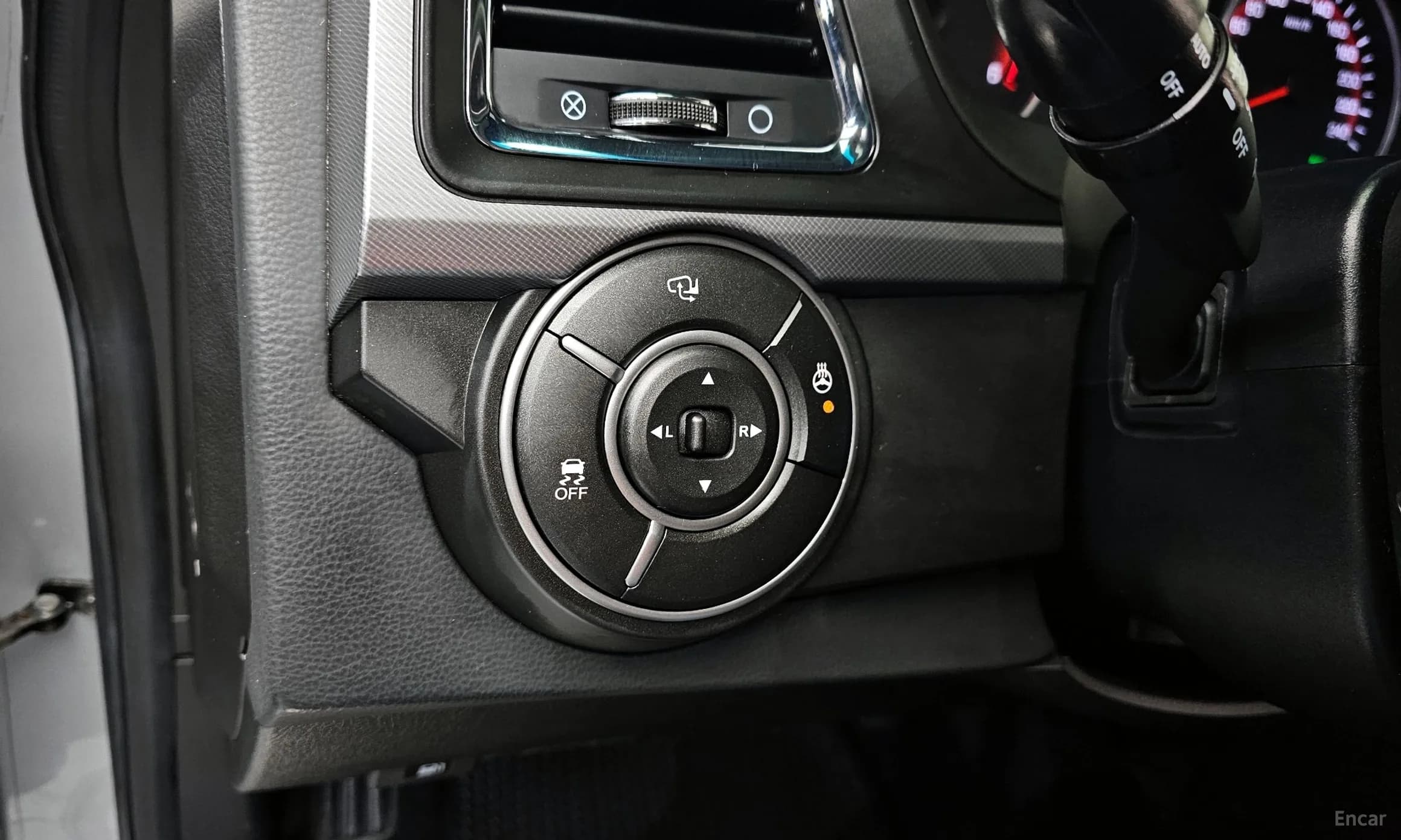 Korando Sports