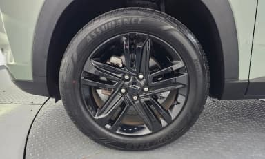 Trax Crossover