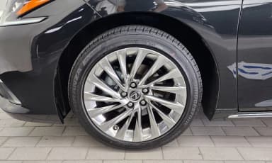 ES300h 7th Generation