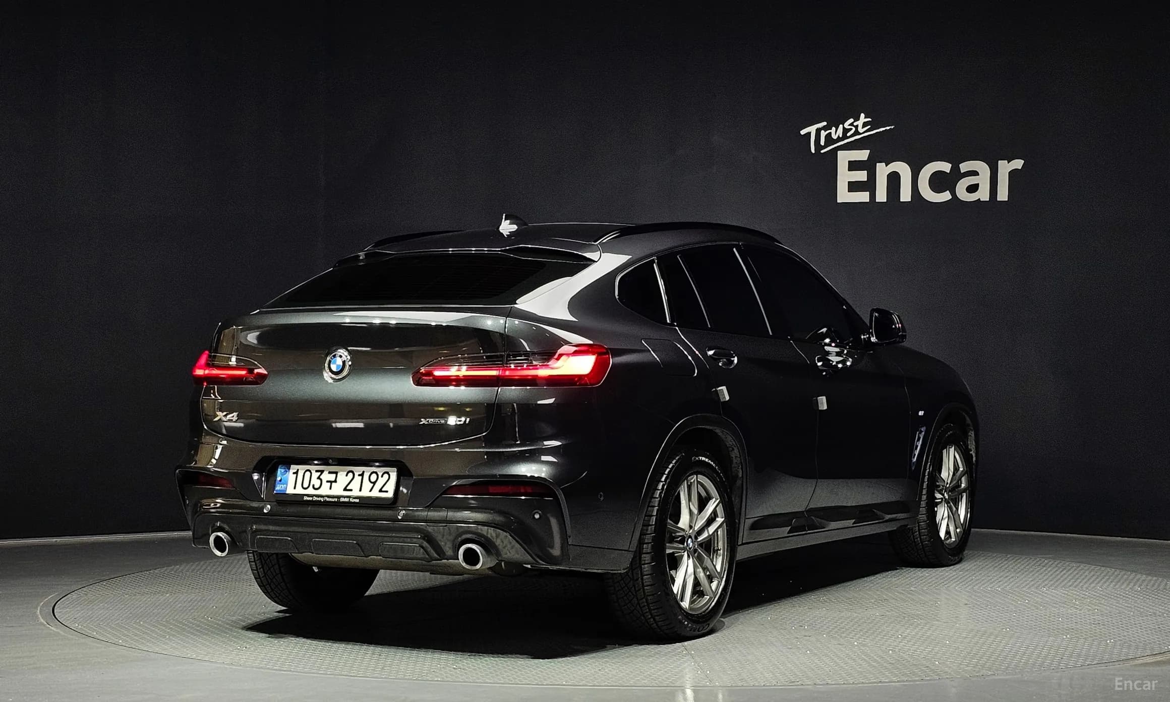 X4 (G02)
