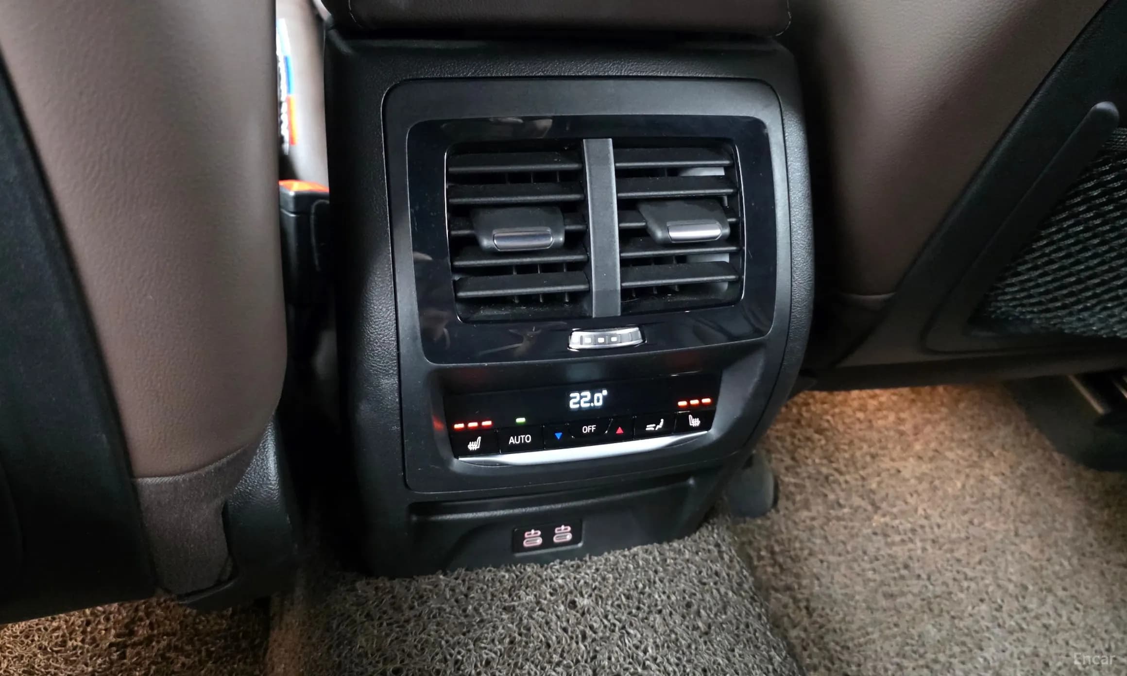 X4 (G02)
