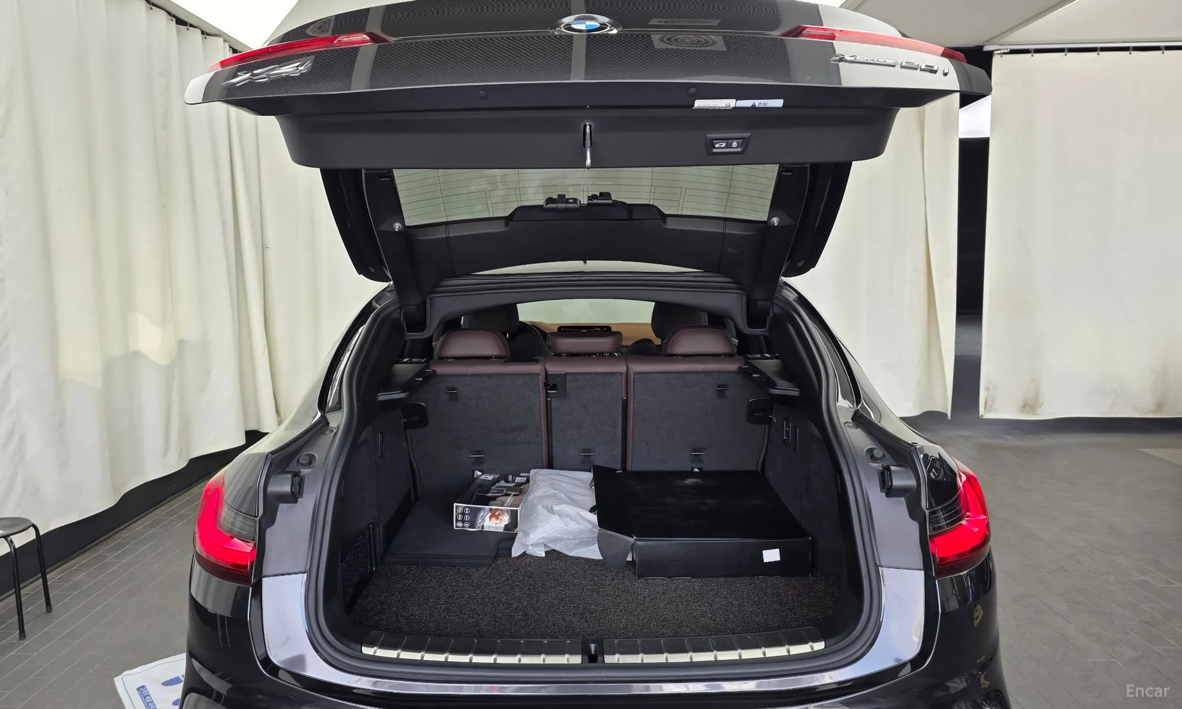 X4 (G02)