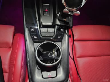 911 (992)
