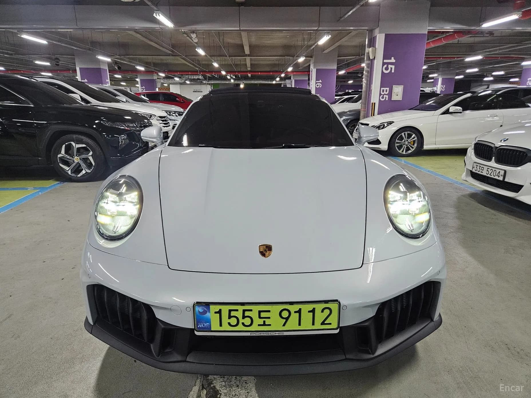 911 (992)