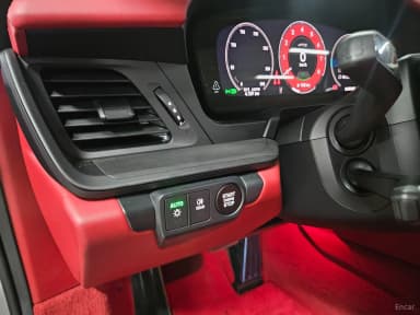 911 (992)