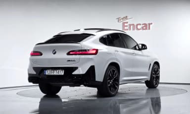 X4 (G02)