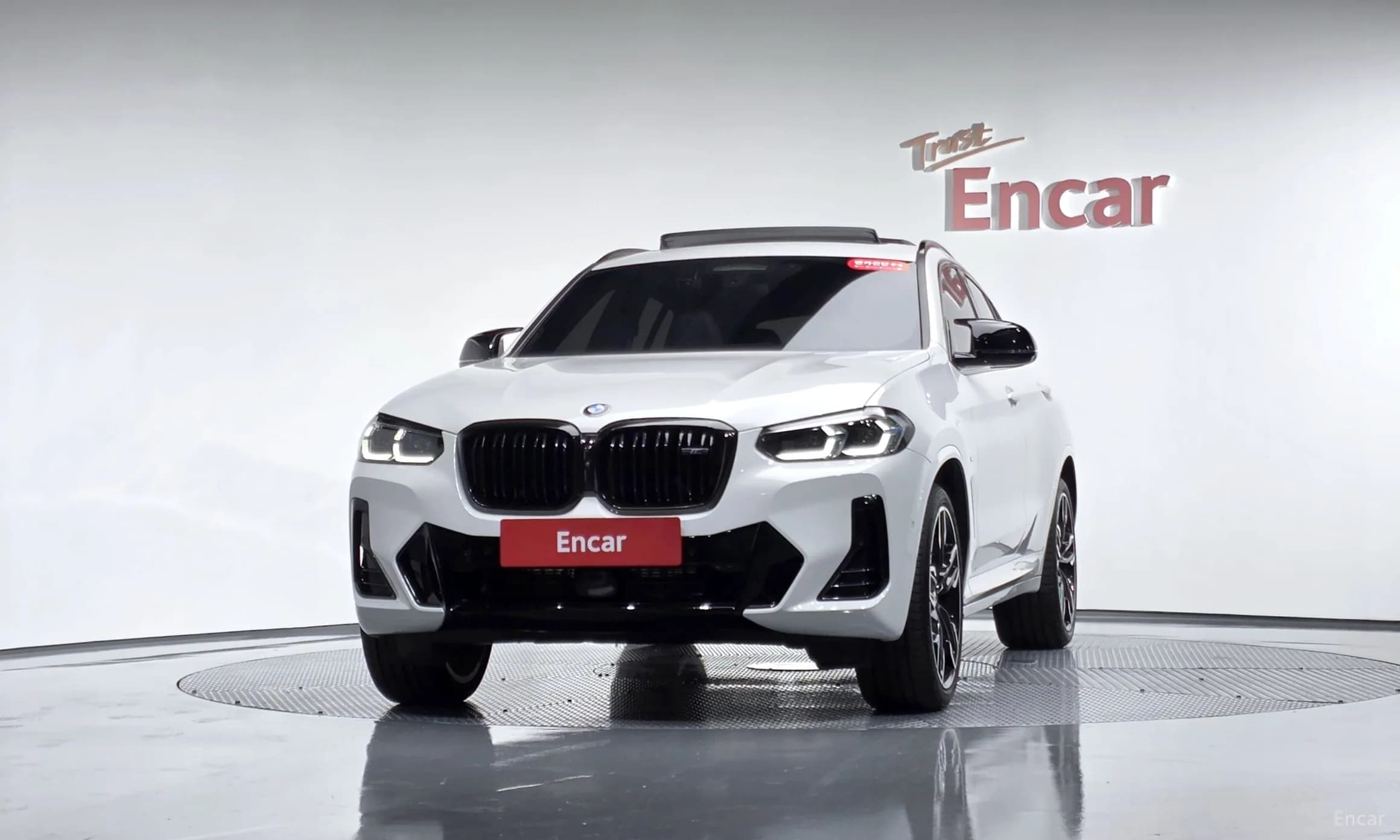 X4 (G02)
