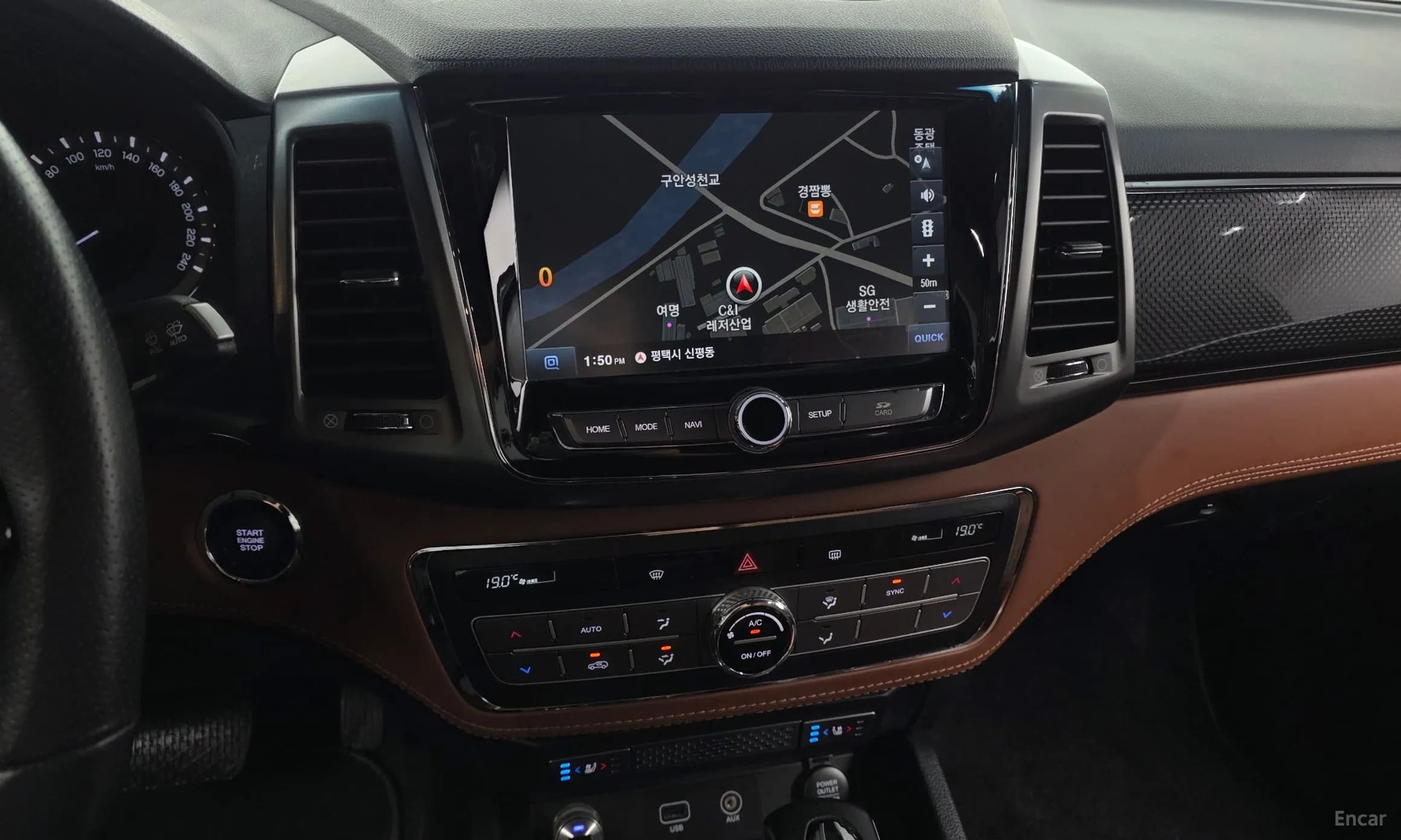 Rexton Sports Khan