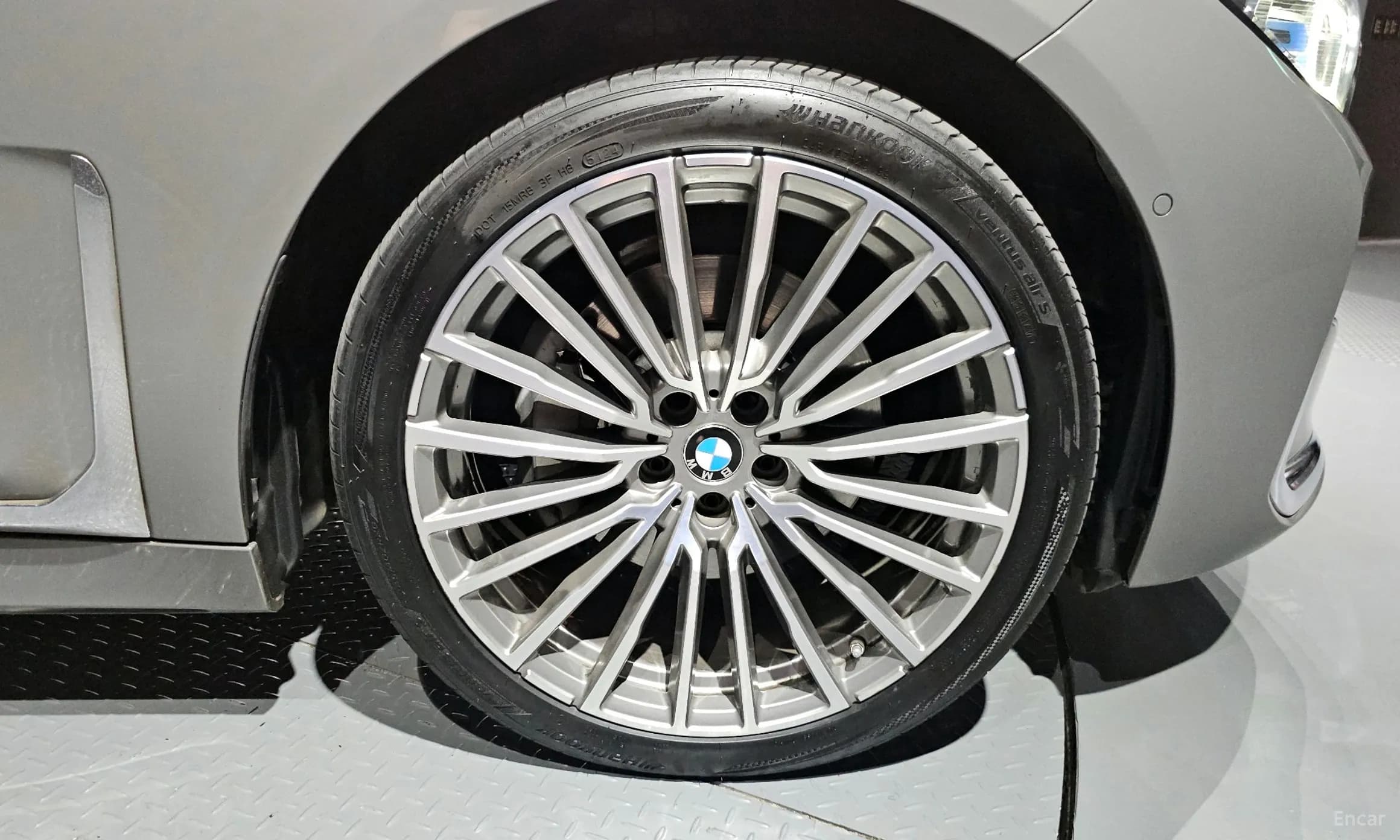 7 Series (G11)