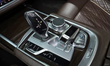 7 Series (G11)