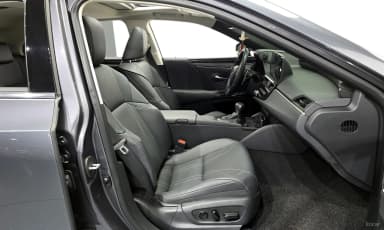 ES300h 7th Generation