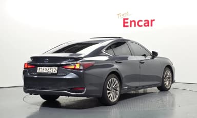 ES300h 7th Generation