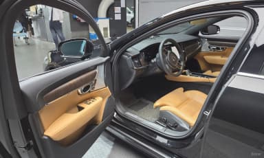 S90