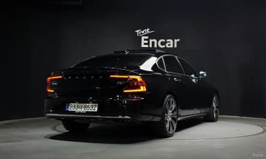 S90