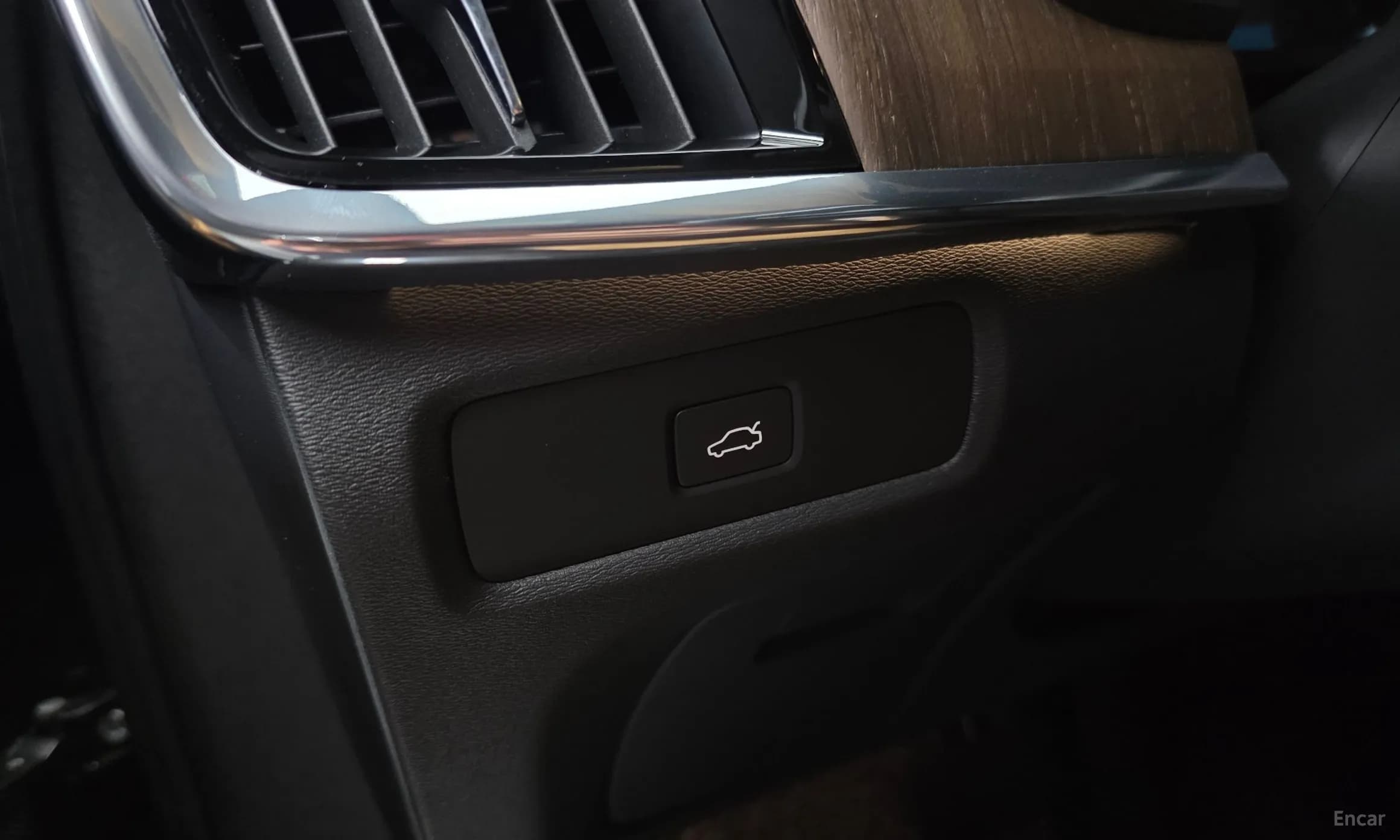 S90