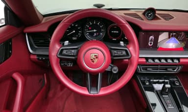 911 (992)