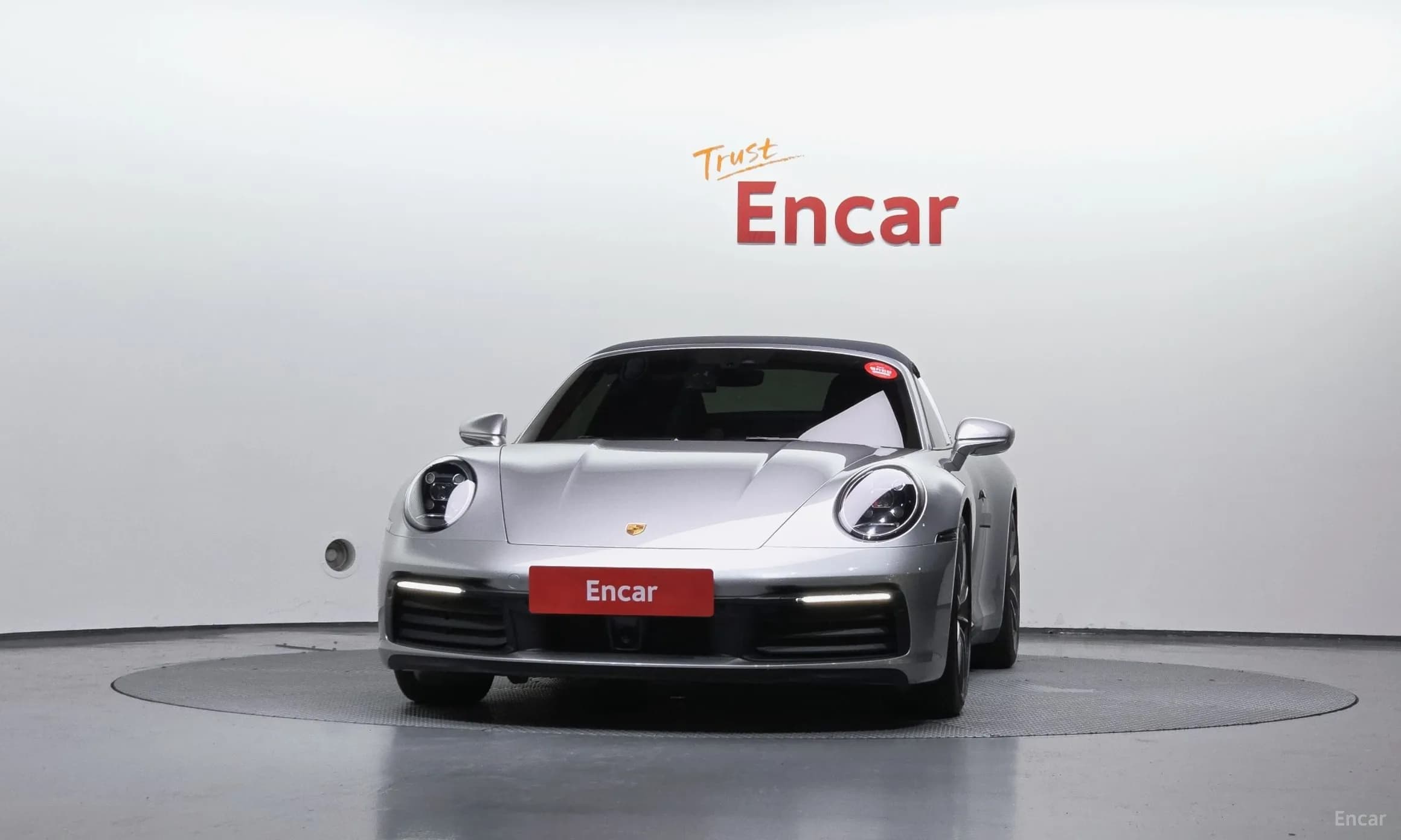 911 (992)