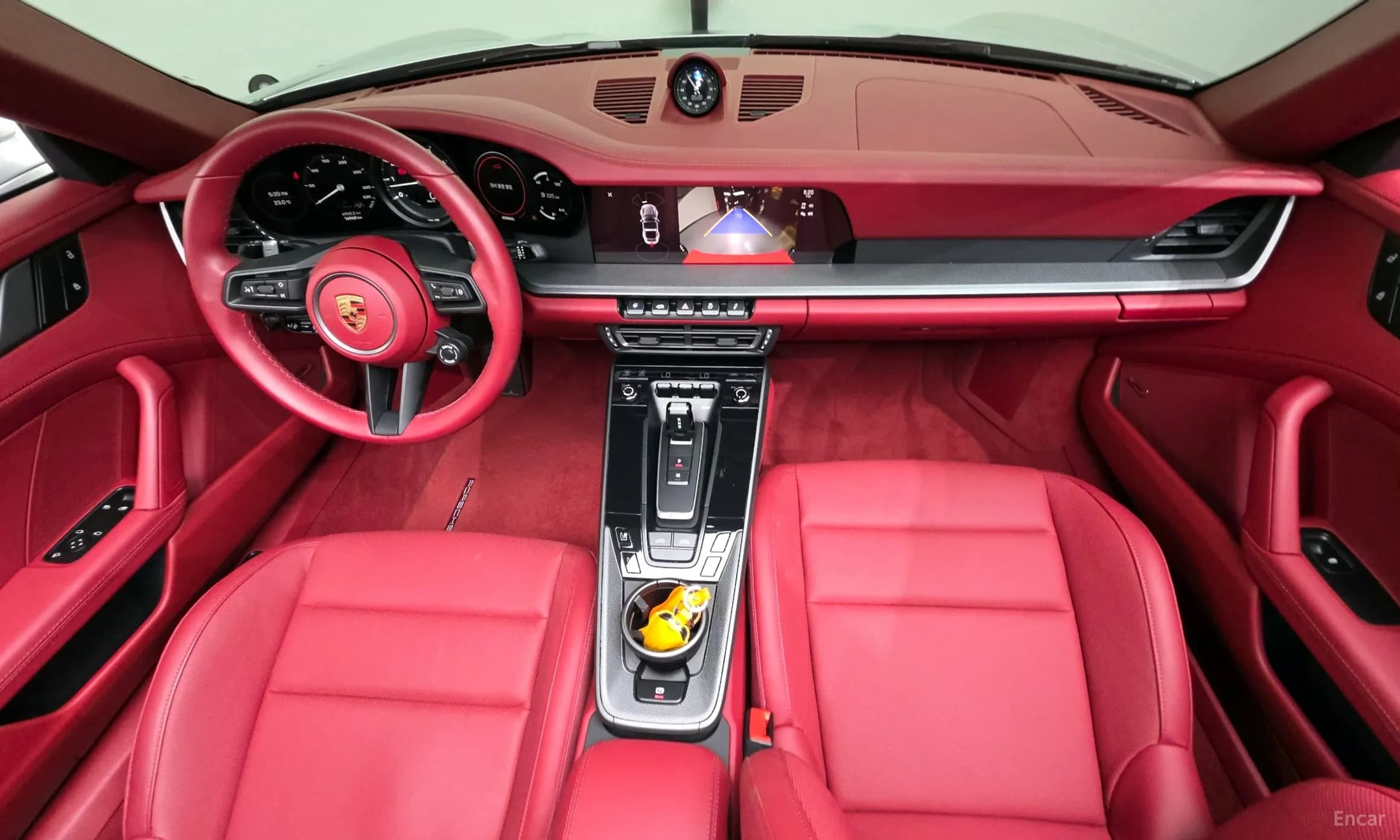 911 (992)