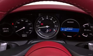 911 (992)