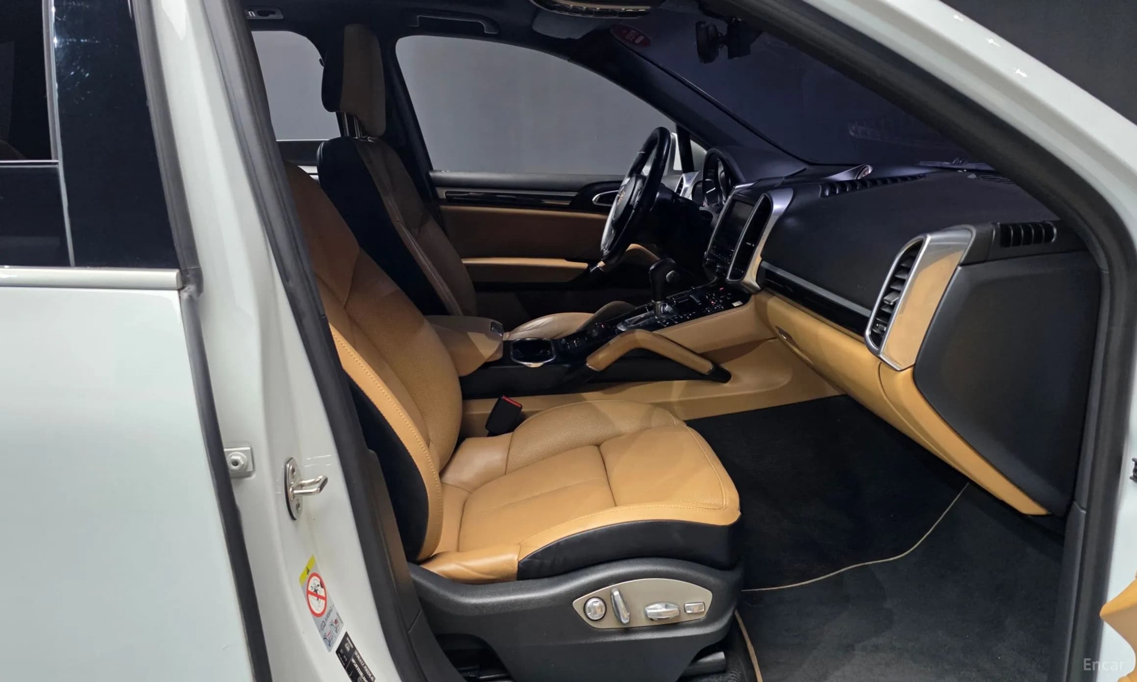 New Cayenne