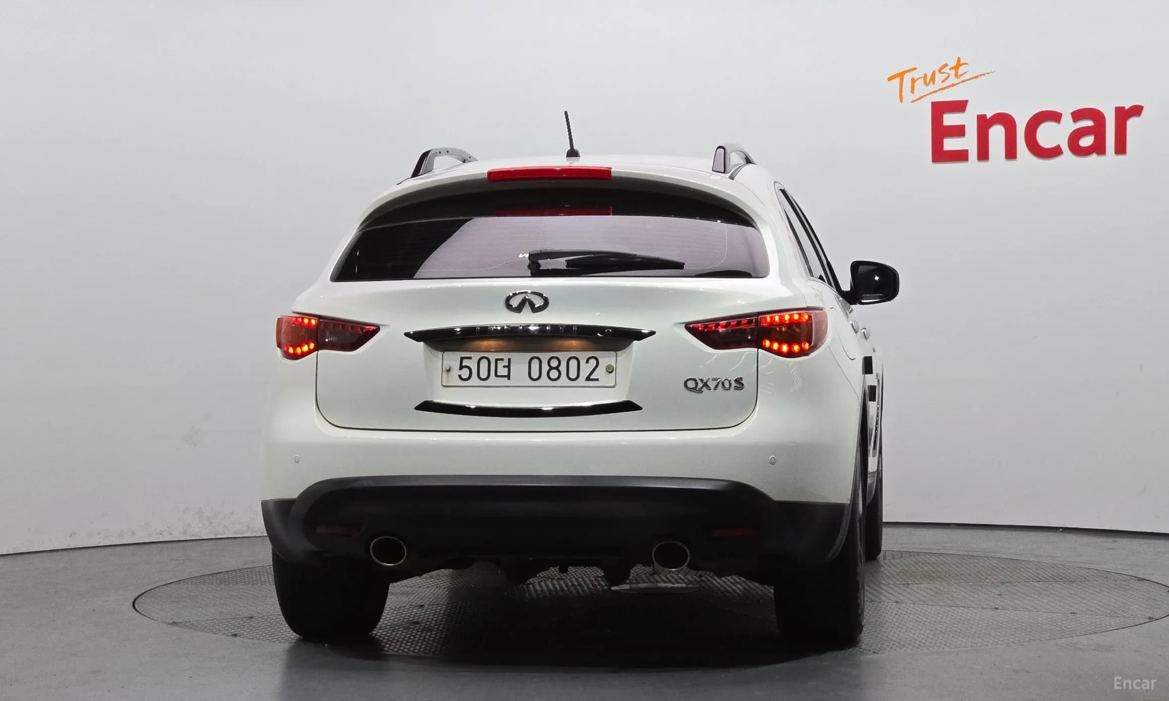 QX70