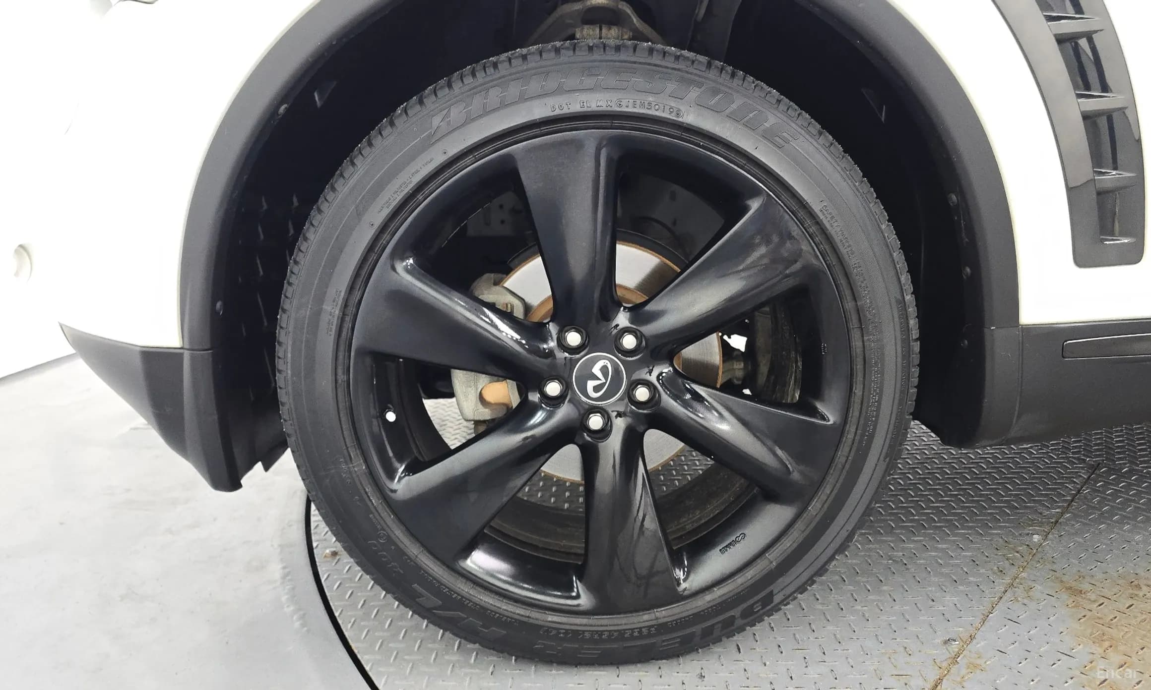 QX70