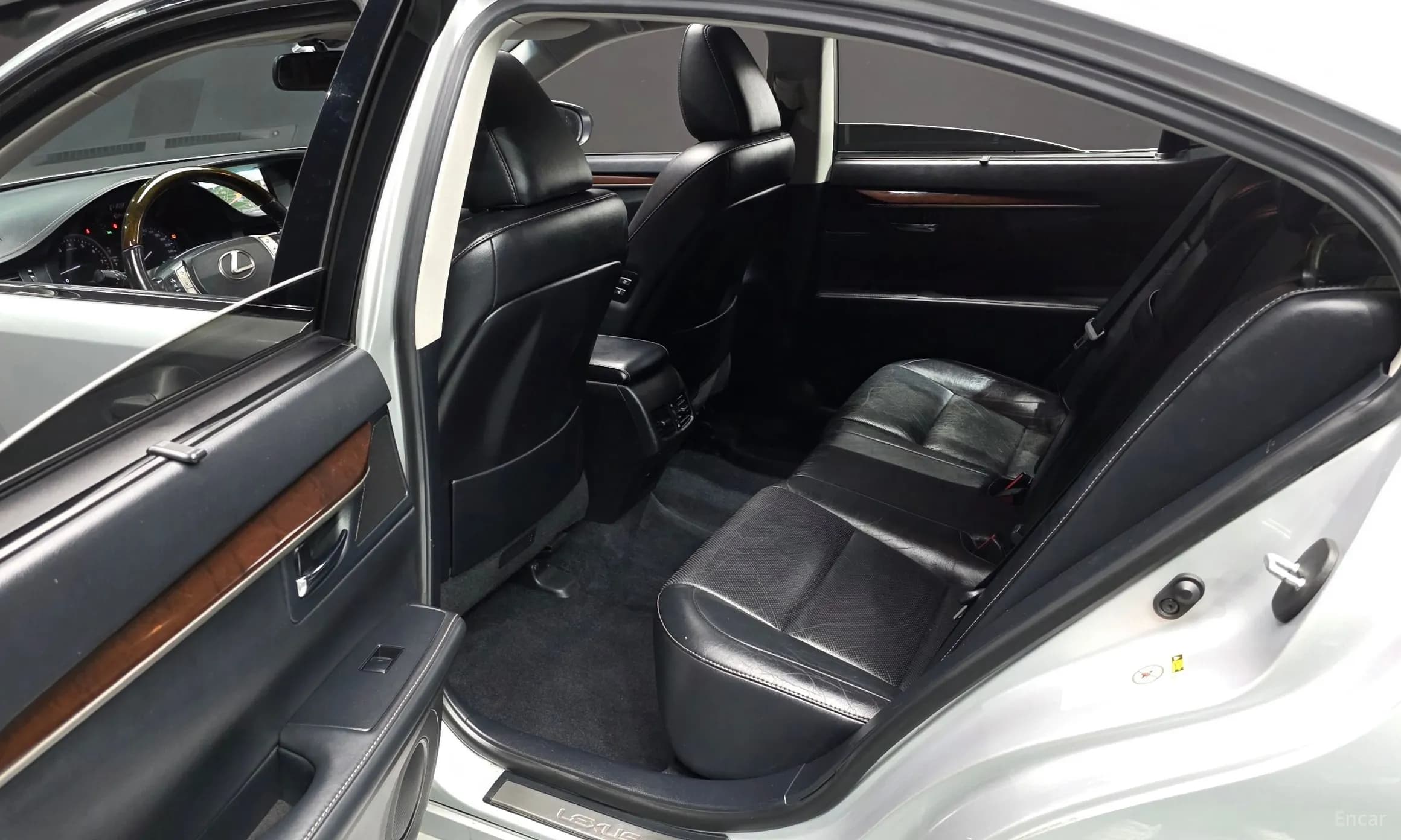 New ES350