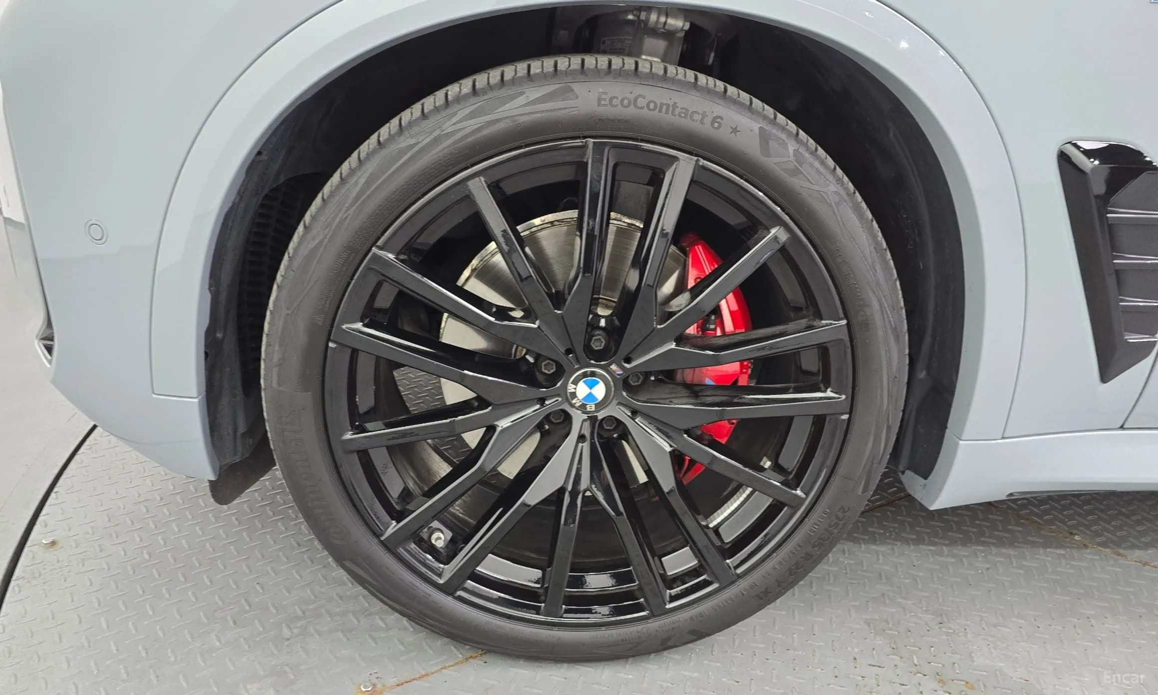 X5 (G05)