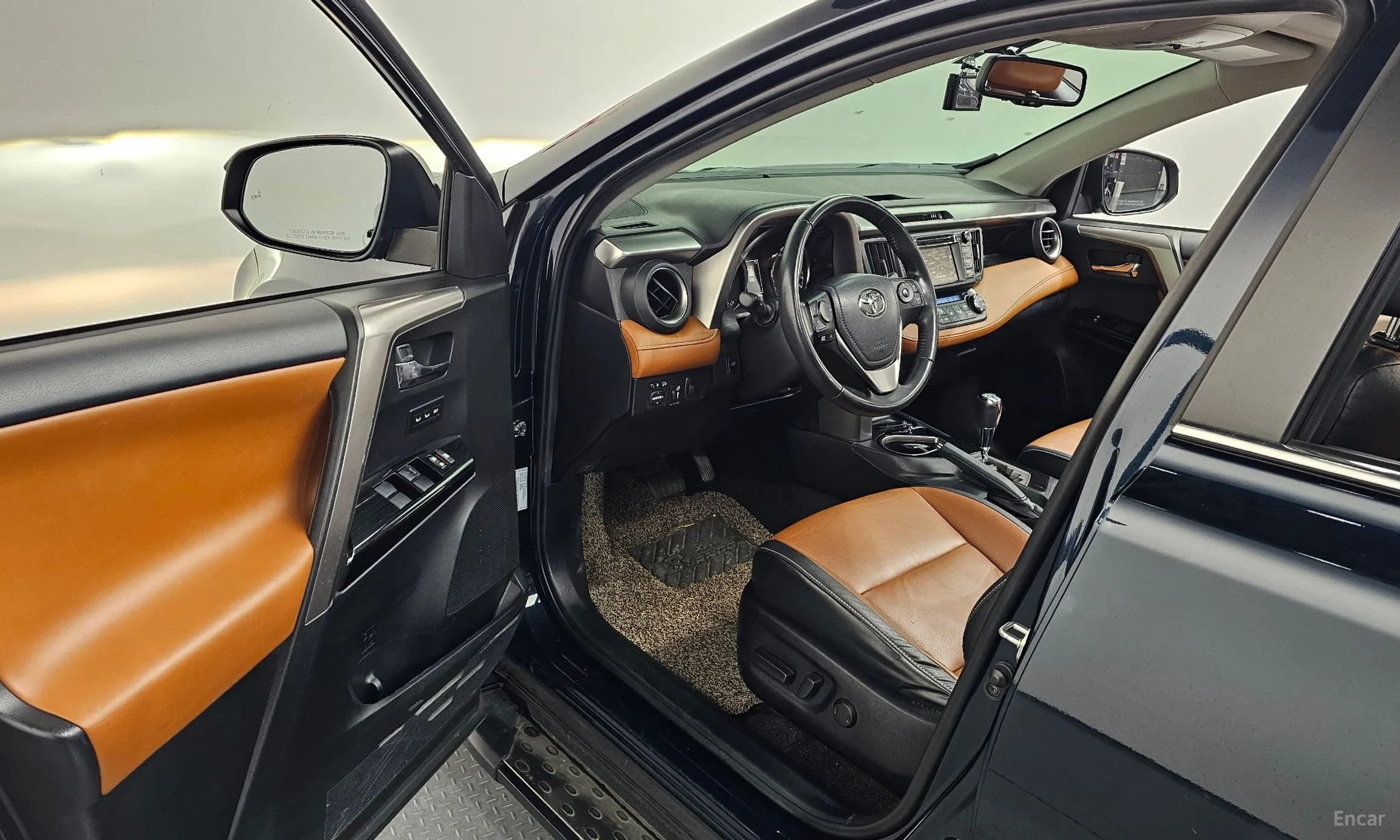 RAV4