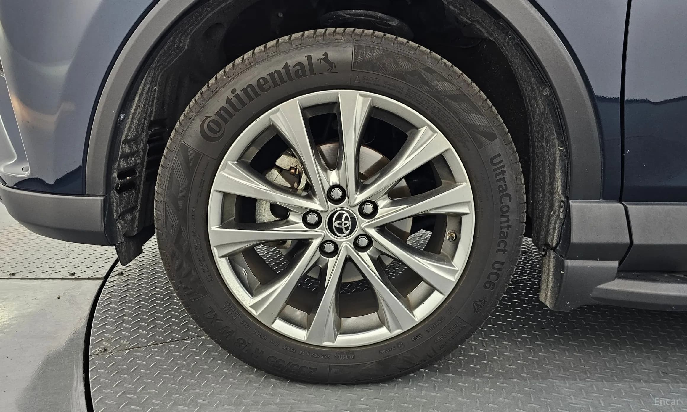 RAV4