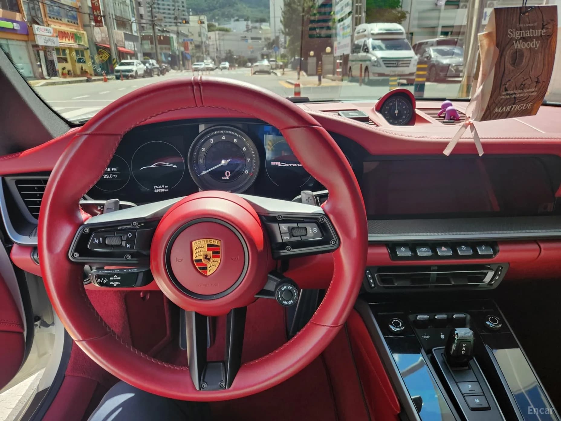 911 (992)