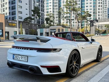 911 (992)