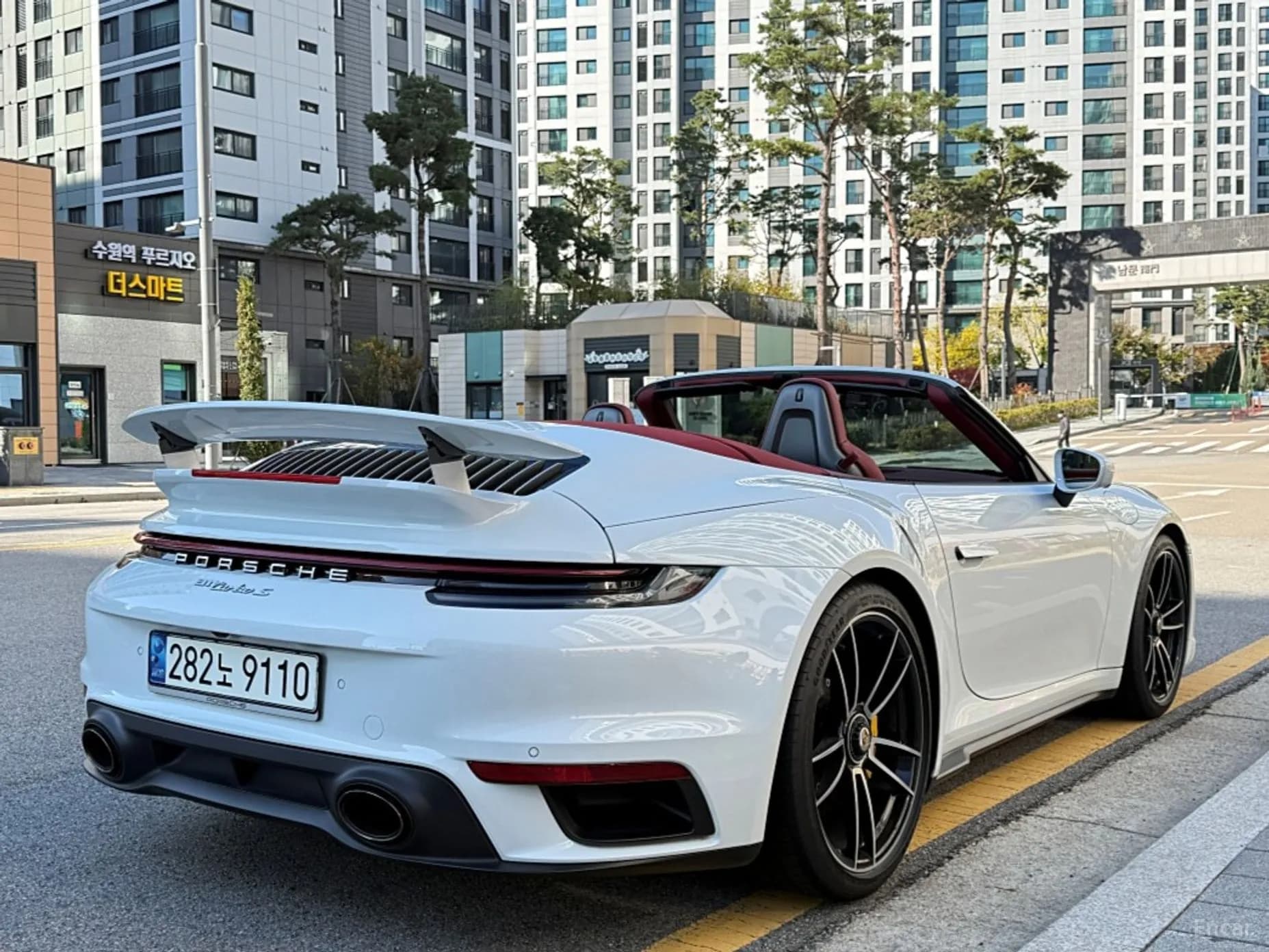 911 (992)