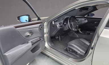 ES300h 7th Generation