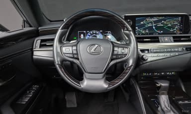 ES300h 7th Generation