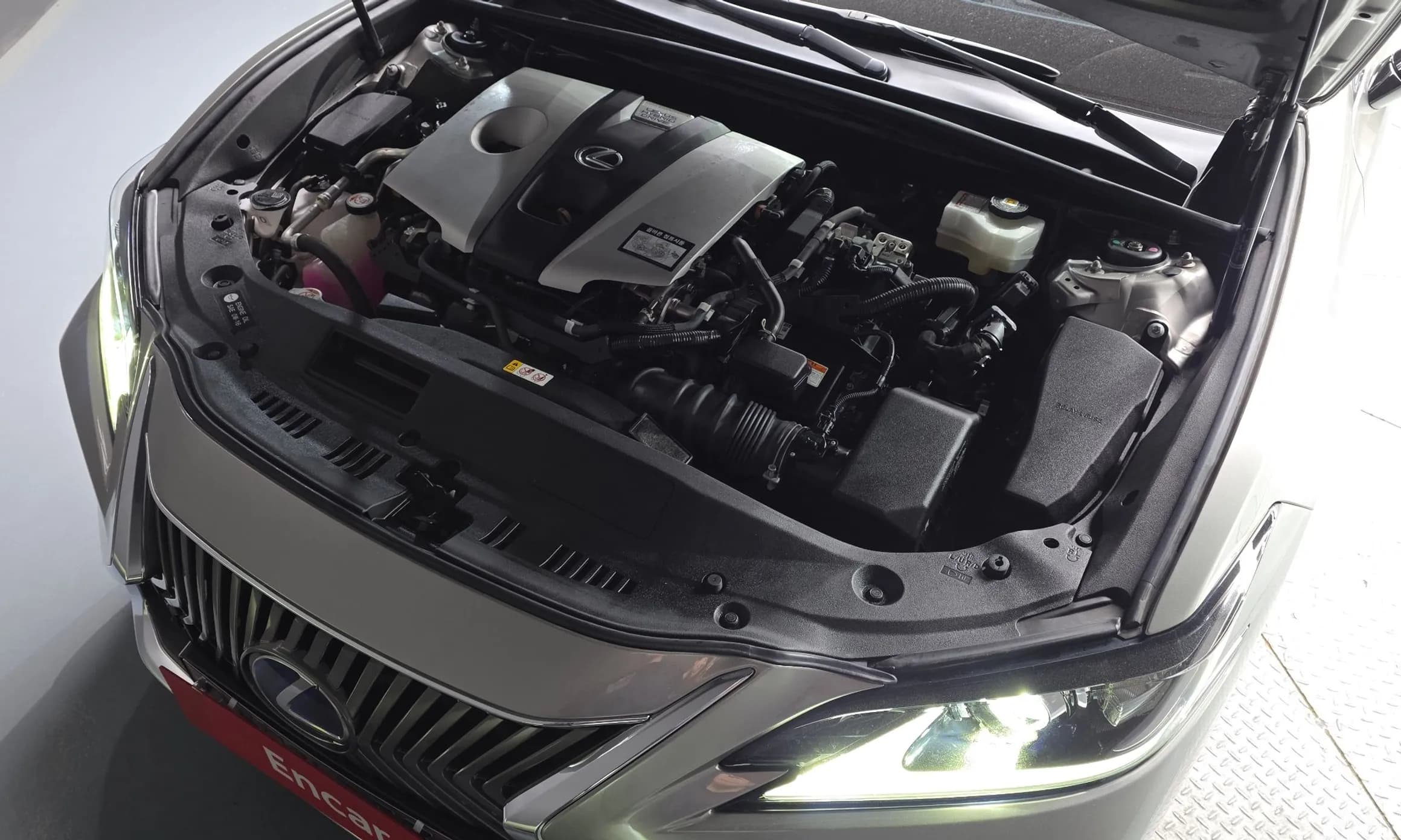 ES300h 7th Generation