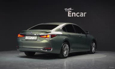 ES300h 7th Generation