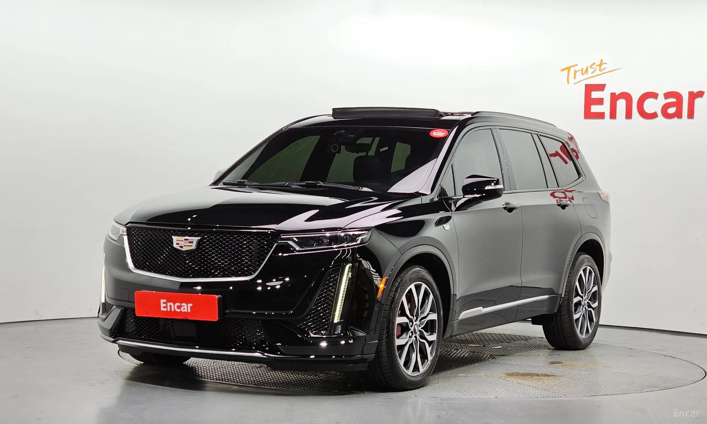 XT6