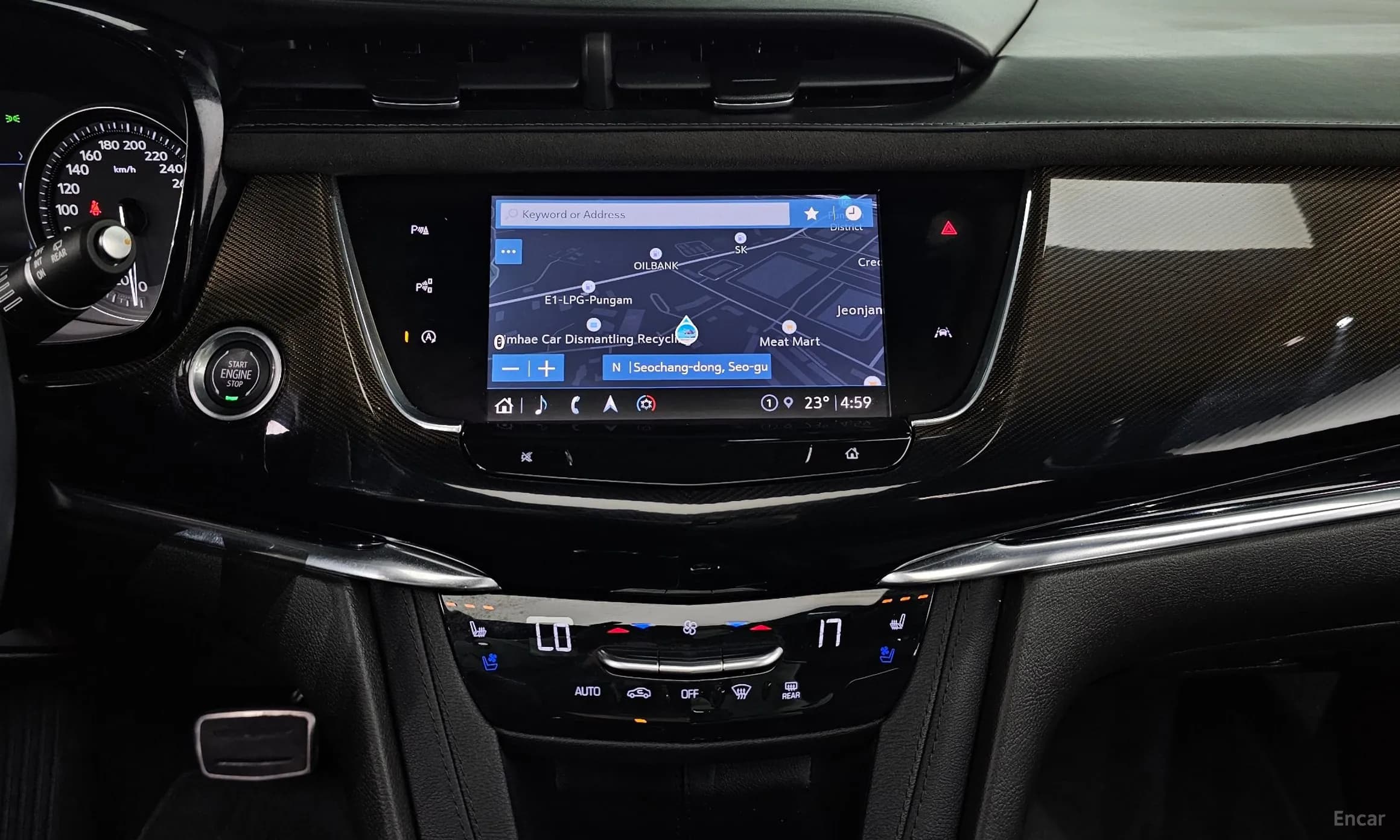 XT6